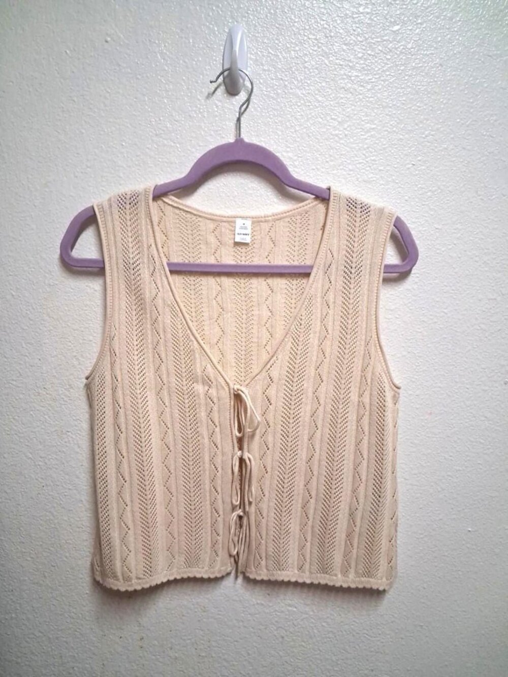 Old Navy Beige Pointelle knit Tie-Front Vest, Women’s Size Medium